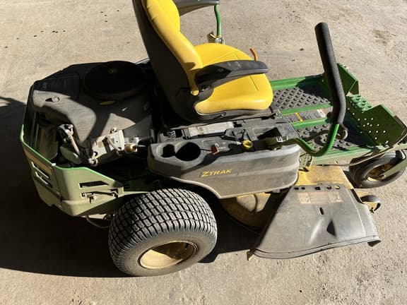Image of John Deere Z345R equipment image 4