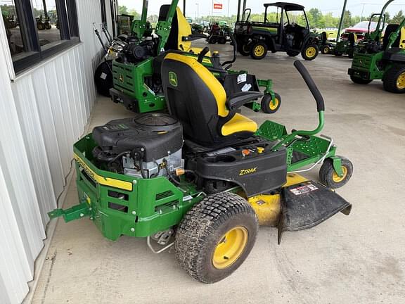 Image of John Deere Z345R equipment image 3