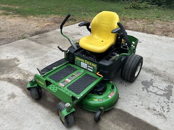 Image of John Deere Z345R equipment image 2