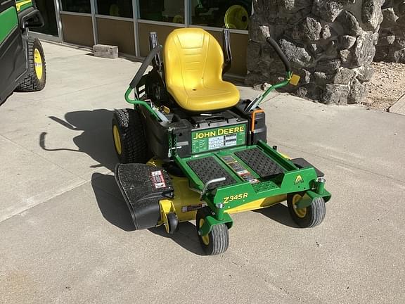 Image of John Deere Z345R equipment image 1