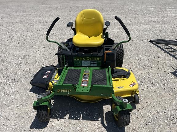 Image of John Deere Z355R equipment image 3
