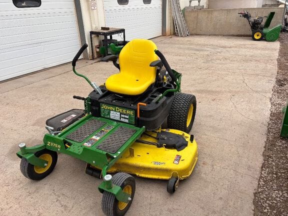 2021 John Deere Z375R Equipment Image0