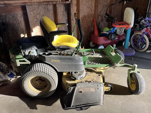 Image of John Deere Z375R equipment image 1