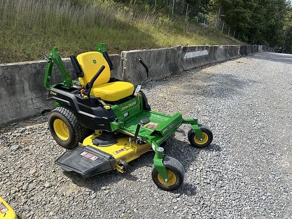 Image of John Deere Z515E equipment image 4