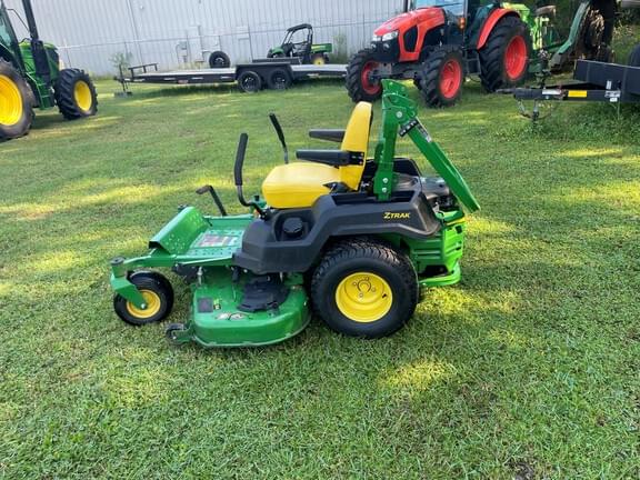 Image of John Deere Z515E equipment image 3