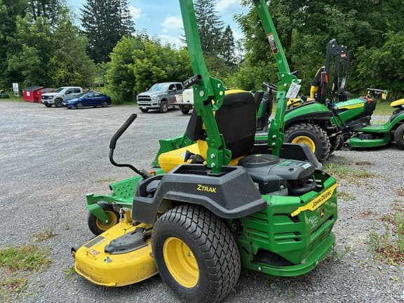 Image of John Deere Z515E equipment image 3