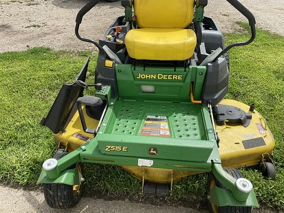 Image of John Deere Z515E equipment image 1