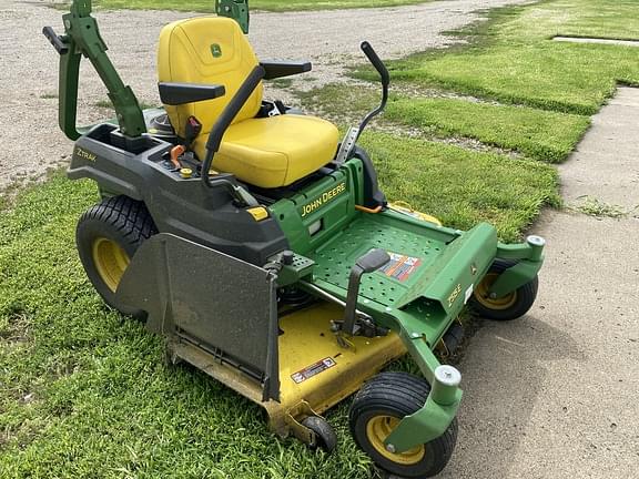 Image of John Deere Z515E equipment image 2