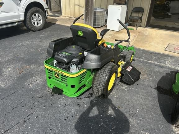 Image of John Deere Z525E equipment image 1