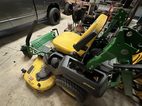 Image of John Deere Z530M equipment image 1