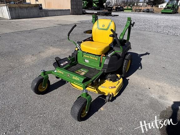 Image of John Deere Z530M equipment image 1