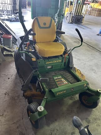 Image of John Deere Z530M equipment image 2