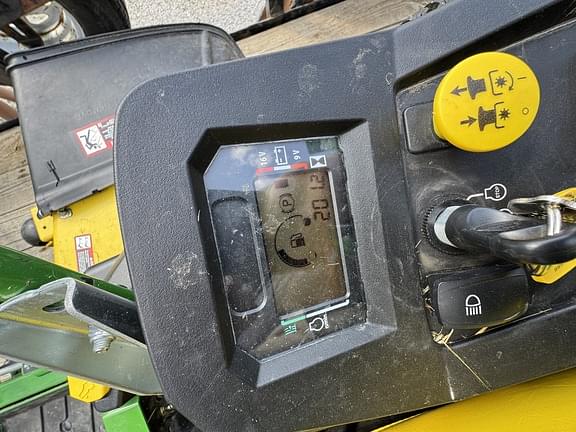 Image of John Deere Z545R equipment image 1