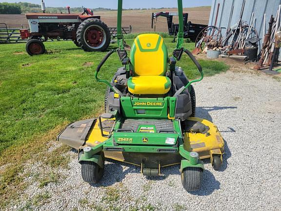 Image of John Deere Z545R equipment image 1