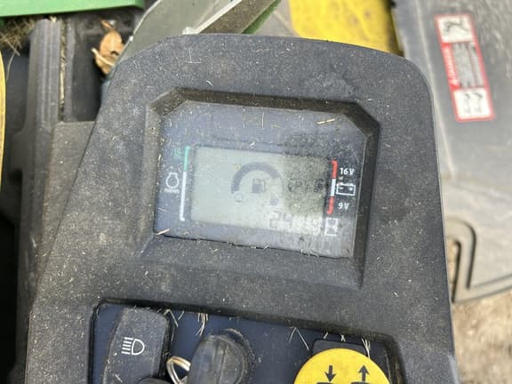 Image of John Deere Z545R equipment image 4