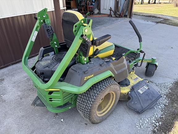 Image of John Deere Z545R equipment image 4