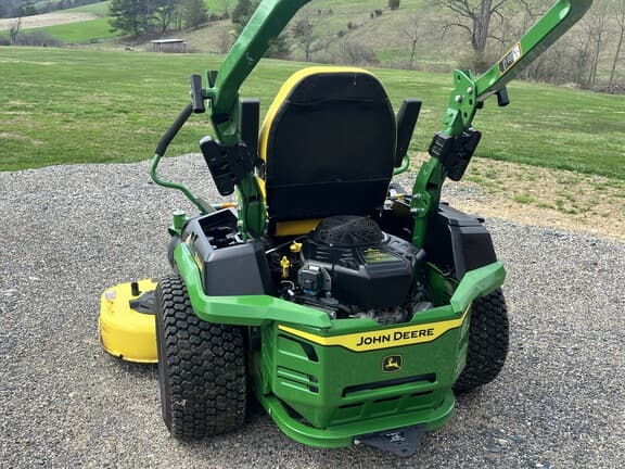 Image of John Deere Z545R equipment image 2