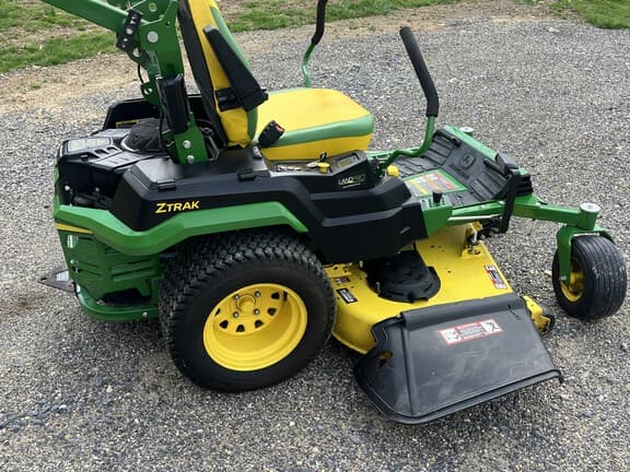 Image of John Deere Z545R equipment image 3