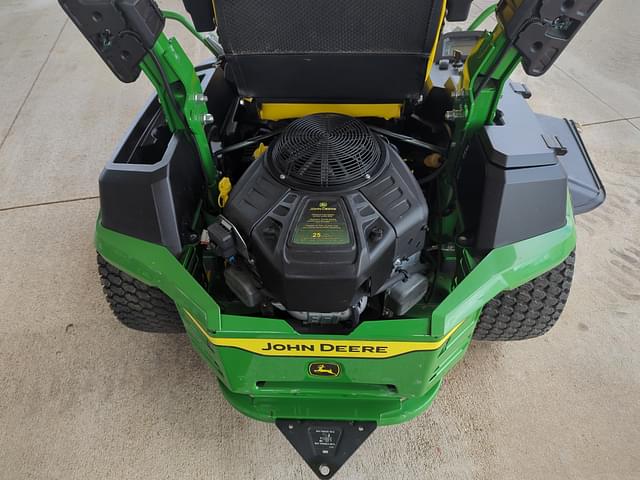 Image of John Deere Z545R equipment image 4