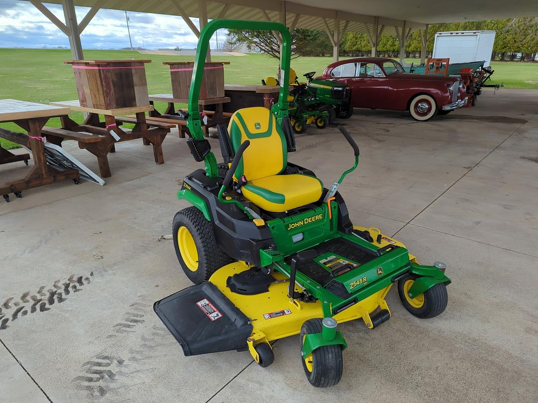 Image of John Deere Z545R Primary image
