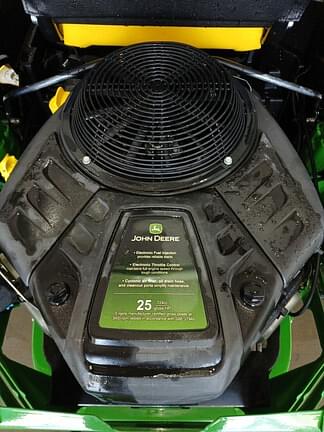 Image of John Deere Z545R equipment image 4