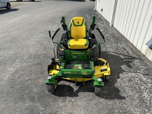2021 John Deere Z545R Equipment Image0