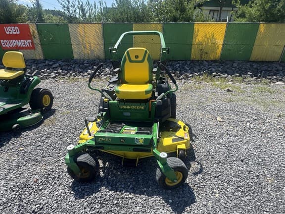 Image of John Deere Z545R Primary image
