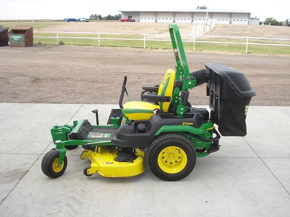 Image of John Deere Z545R equipment image 4