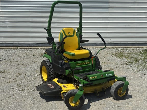2021 John Deere Z545R Equipment Image0