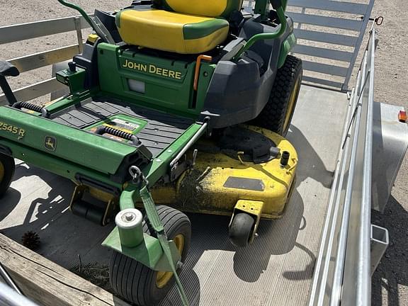 Image of John Deere Z545R equipment image 2