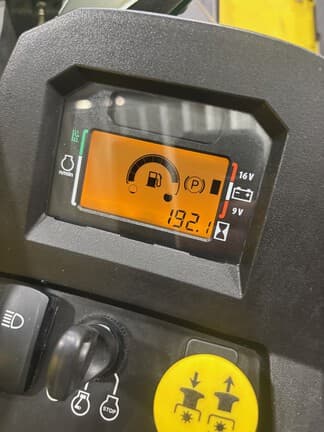 Image of John Deere Z545R equipment image 2