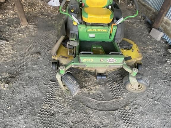 Image of John Deere Z545R equipment image 3