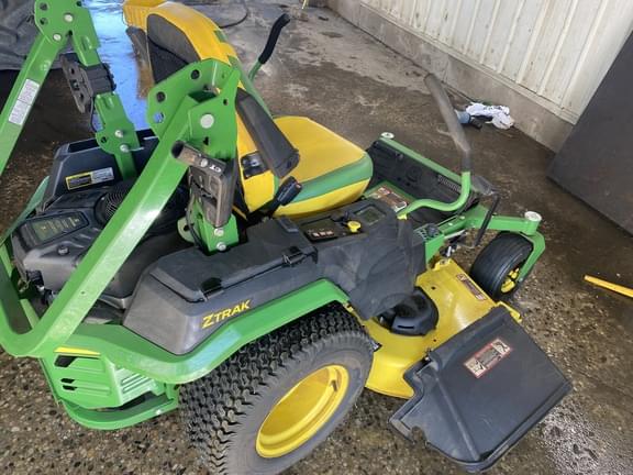 Image of John Deere Z545R equipment image 4