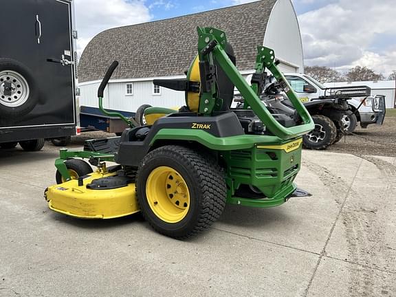 Image of John Deere Z545R equipment image 2