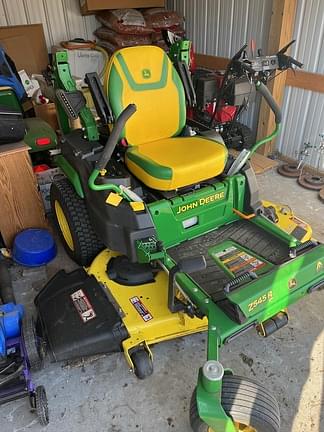 Image of John Deere Z545R Primary Image