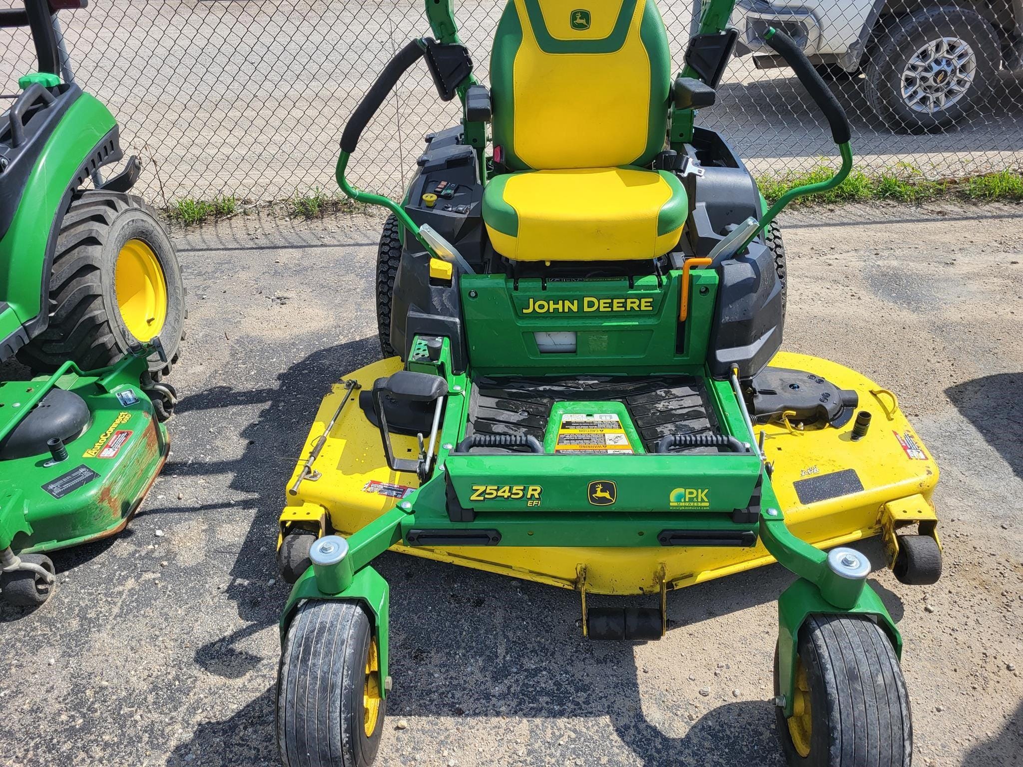 2021 John Deere Z545R Equipment Image0