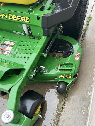 Image of John Deere Z720E equipment image 3