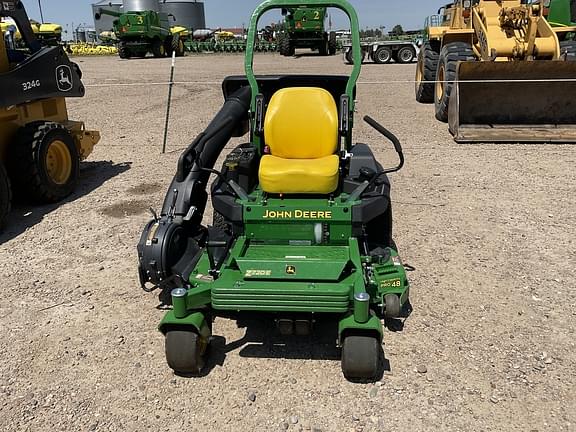 Image of John Deere Z720E equipment image 2