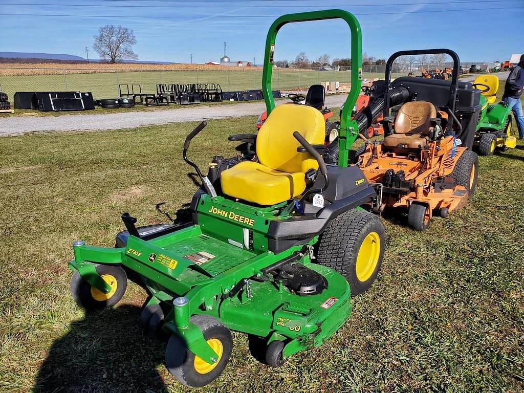 Image of John Deere Z720E Primary image