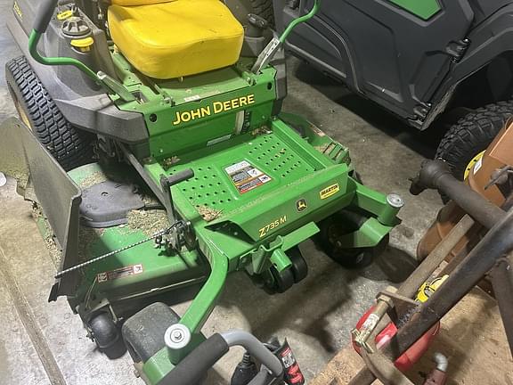 Image of John Deere Z735M Primary image