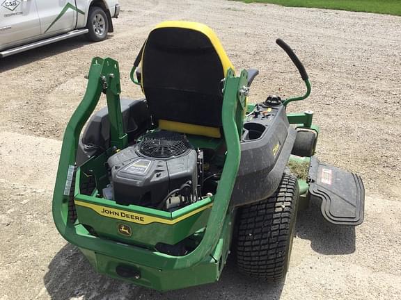 Image of John Deere Z735M equipment image 3