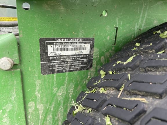 Image of John Deere Z735M equipment image 3