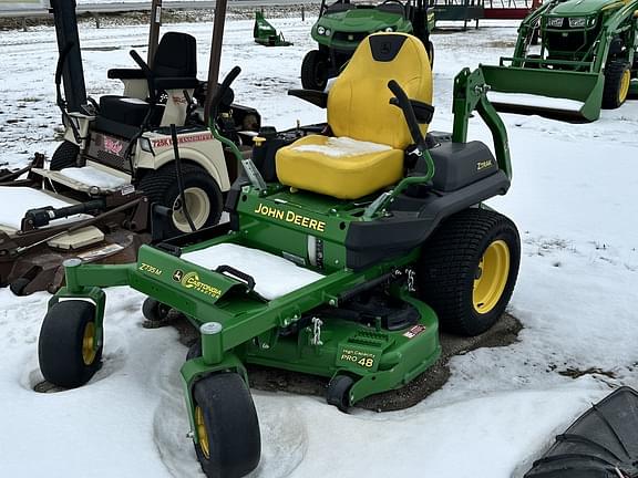 Image of John Deere Z735M equipment image 2