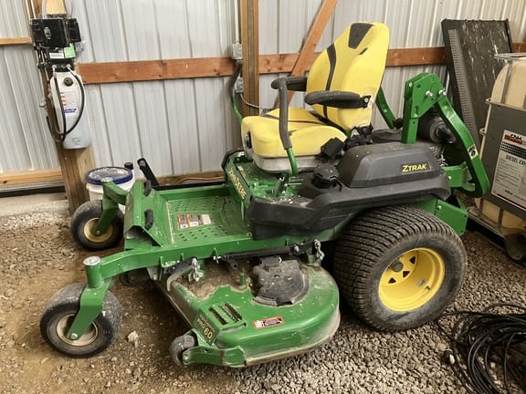 Main image John Deere Z740R