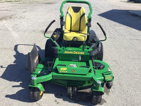 Image of John Deere Z740R equipment image 1