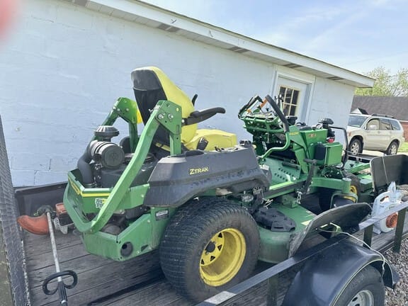 2021 John Deere Z740R Equipment Image0