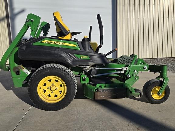 Image of John Deere Z915E equipment image 1