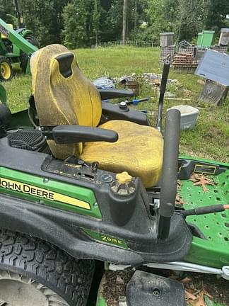 Image of John Deere Z915E equipment image 3