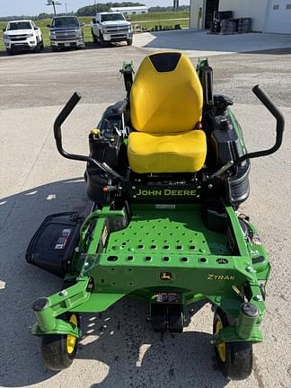 Image of John Deere Z915E equipment image 1