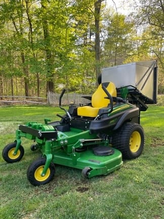 2021 John Deere Z915E Equipment Image0